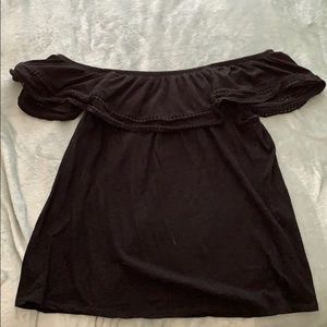 Old navy black off the shoulder shirt size L
